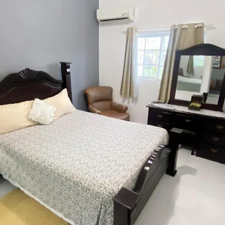 Quiet Apartment, 3 Minutes From The Beach, 24H Security, Excellent Internet